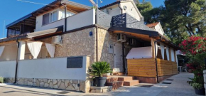 Apartmani Dutković, Vrboska
